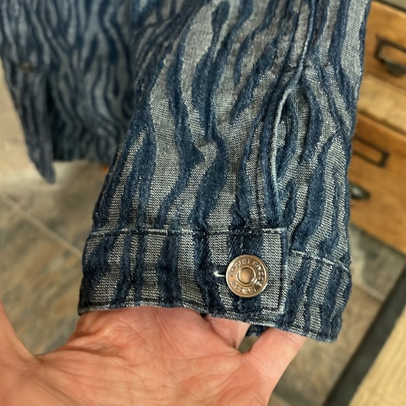 CHICO’S Jacket - Picture 5 of 7